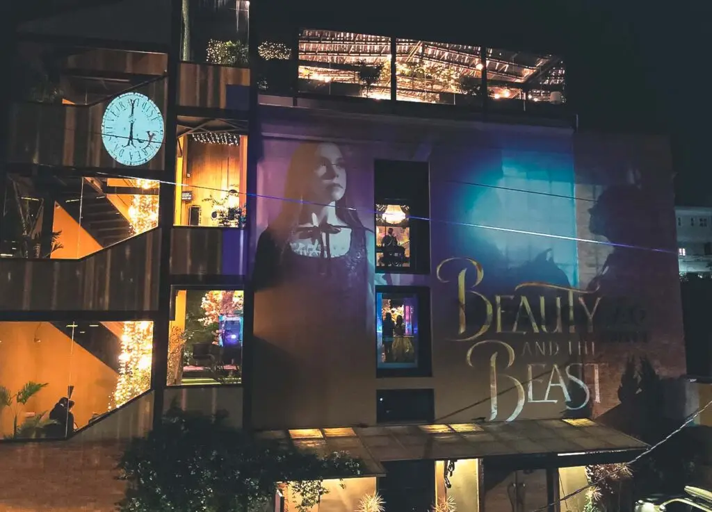 Paris - Mapping Aniversário Bela e a Fera Faixada Personalizada